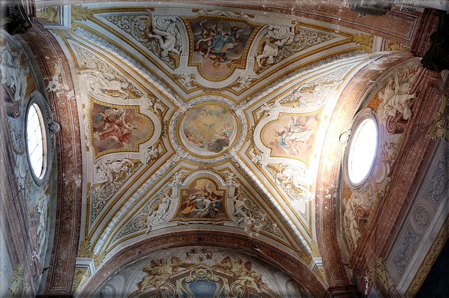 foto Basilica di Santa Maria degli Angeli